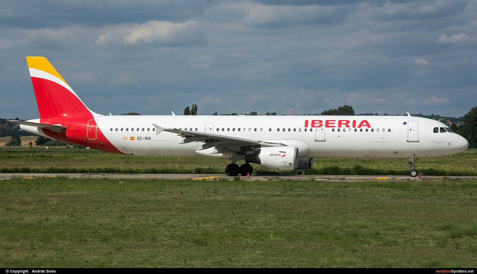 Iberia  -  A321-211  (EC-HUI) By András Soós (sas1965)