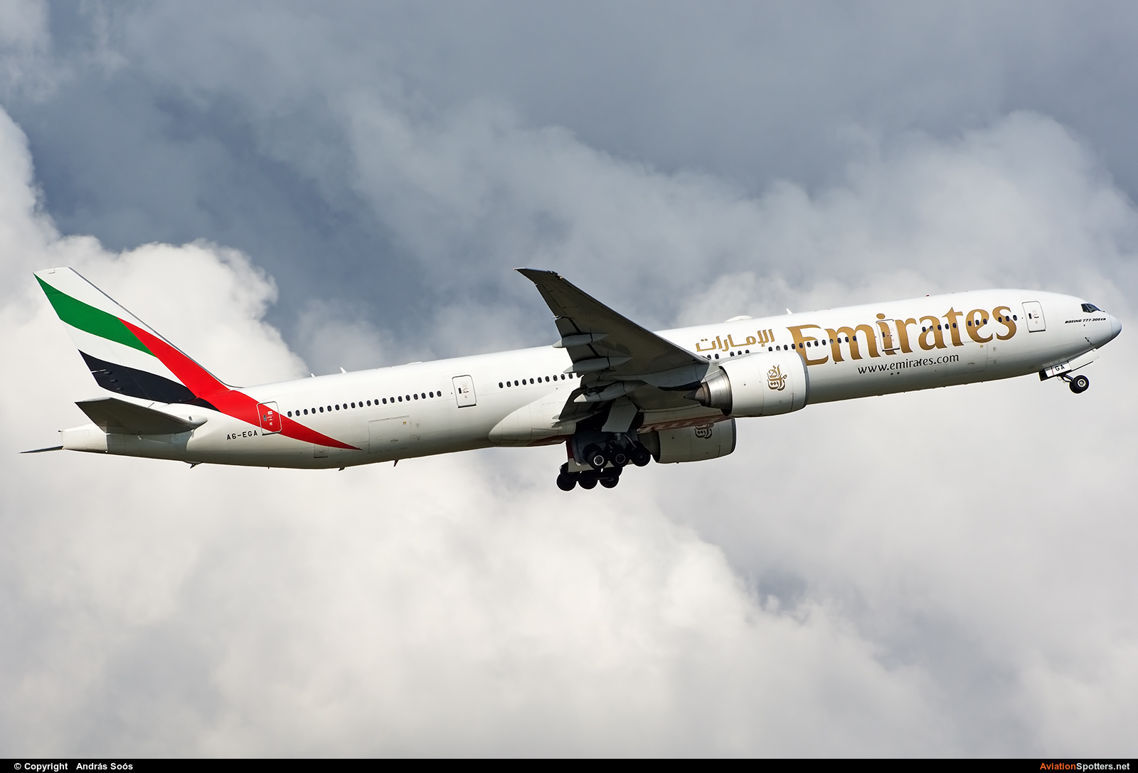 Emirates Airlines  -  777-300ER  (A6-EGA) By András Soós (sas1965)
