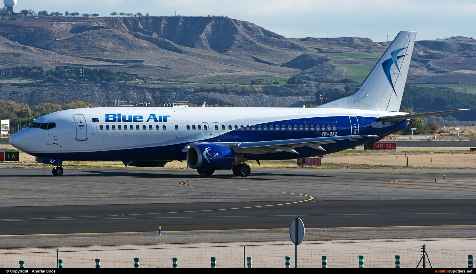 Blue Air  -  737-400  (YR-BAZ) By András Soós (sas1965)