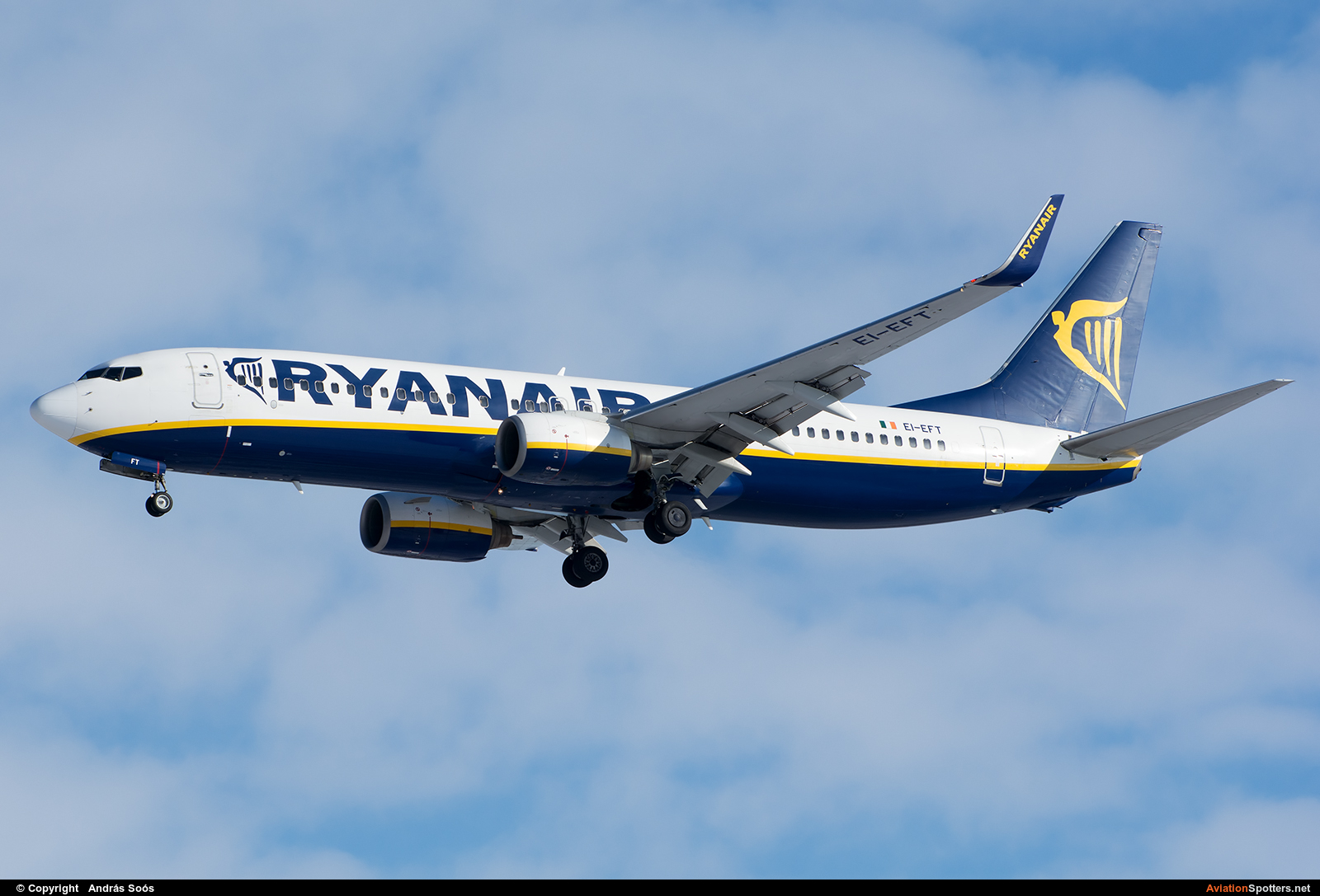 Ryanair  -  737-800  (EI-EFT) By András Soós (sas1965)
