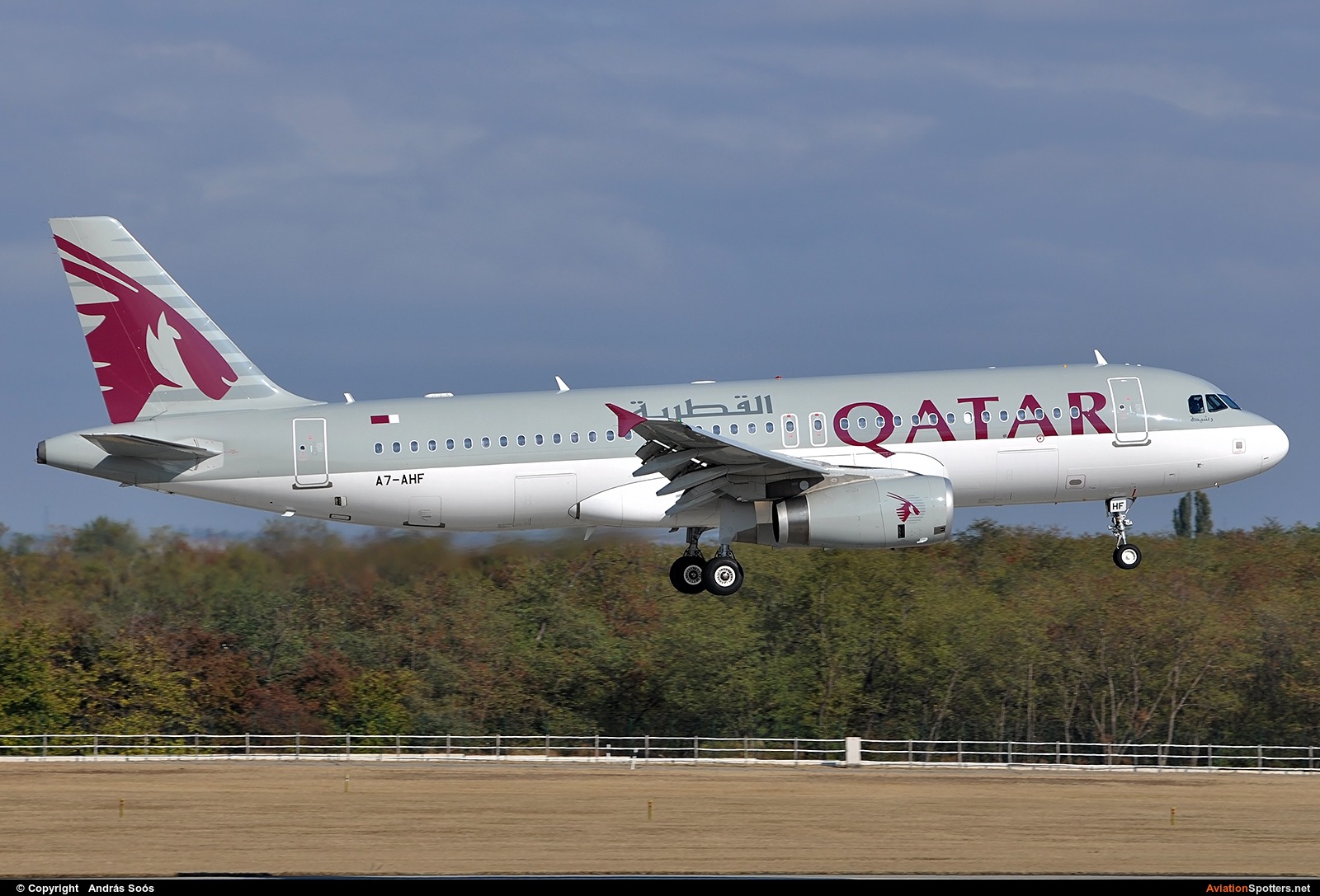 Qatar Airways  -  A320  (A7-AHF) By András Soós (sas1965)