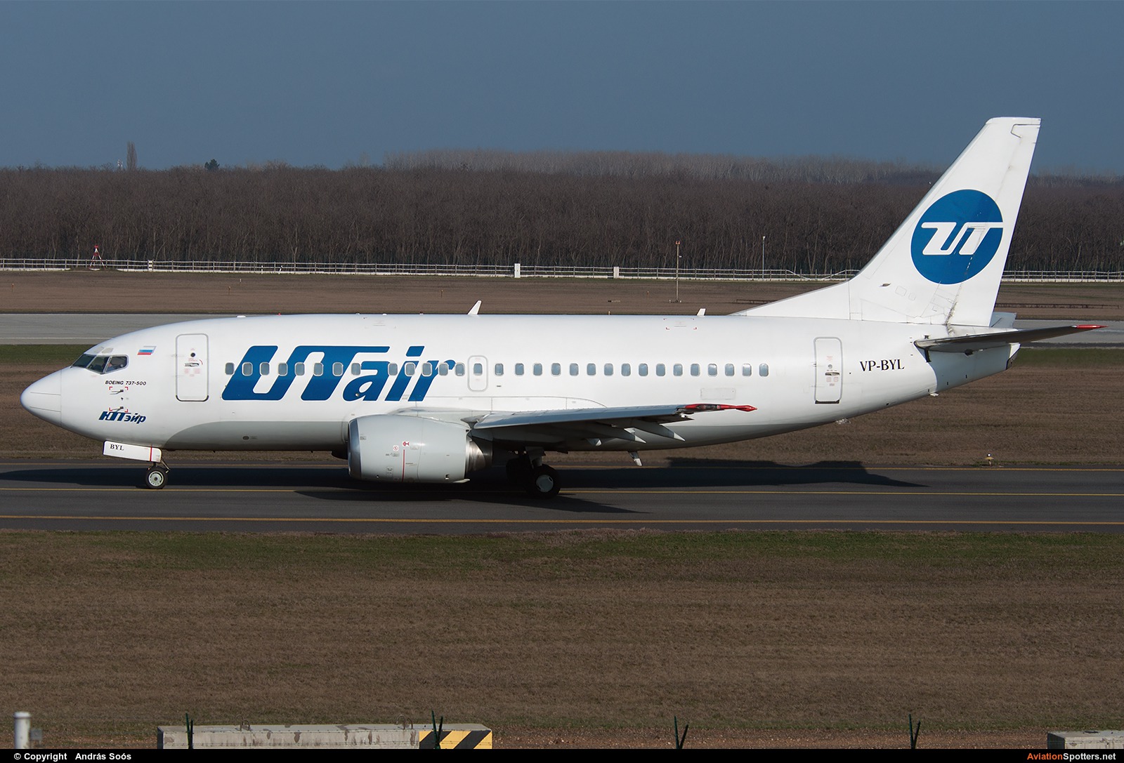 UTair  -  737-500  (VP-BYL) By András Soós (sas1965)