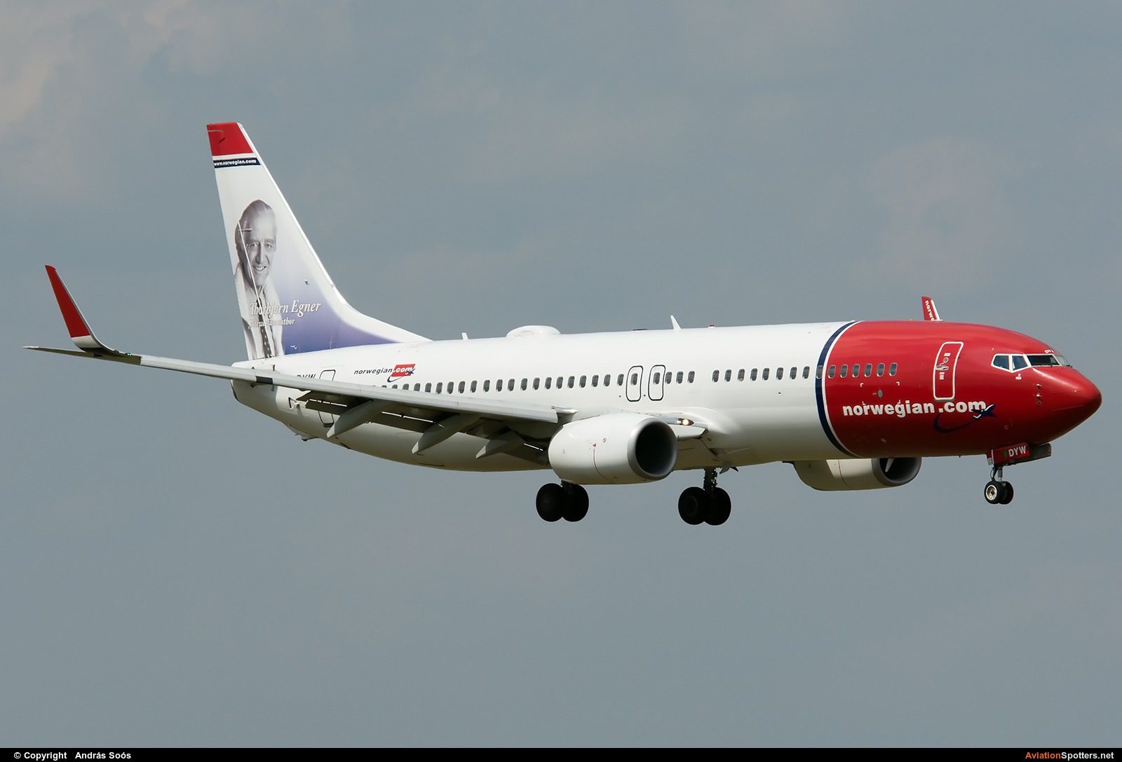 Norwegian Air Shuttle  -  737-800  (LN-DYW) By András Soós (sas1965)