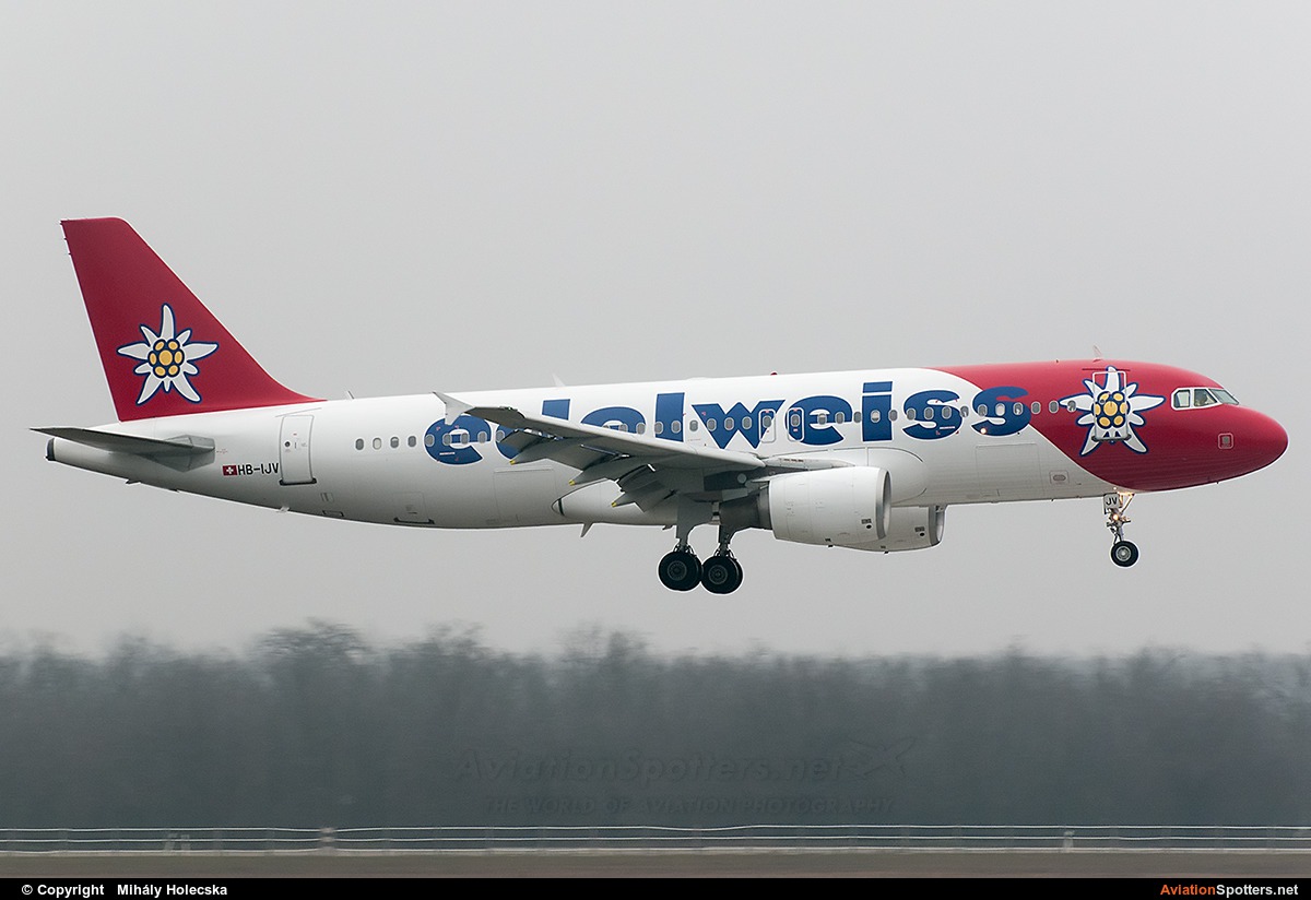 Edelweiss  -  A320  (HB-IJV) By Mihály Holecska (Misixx)