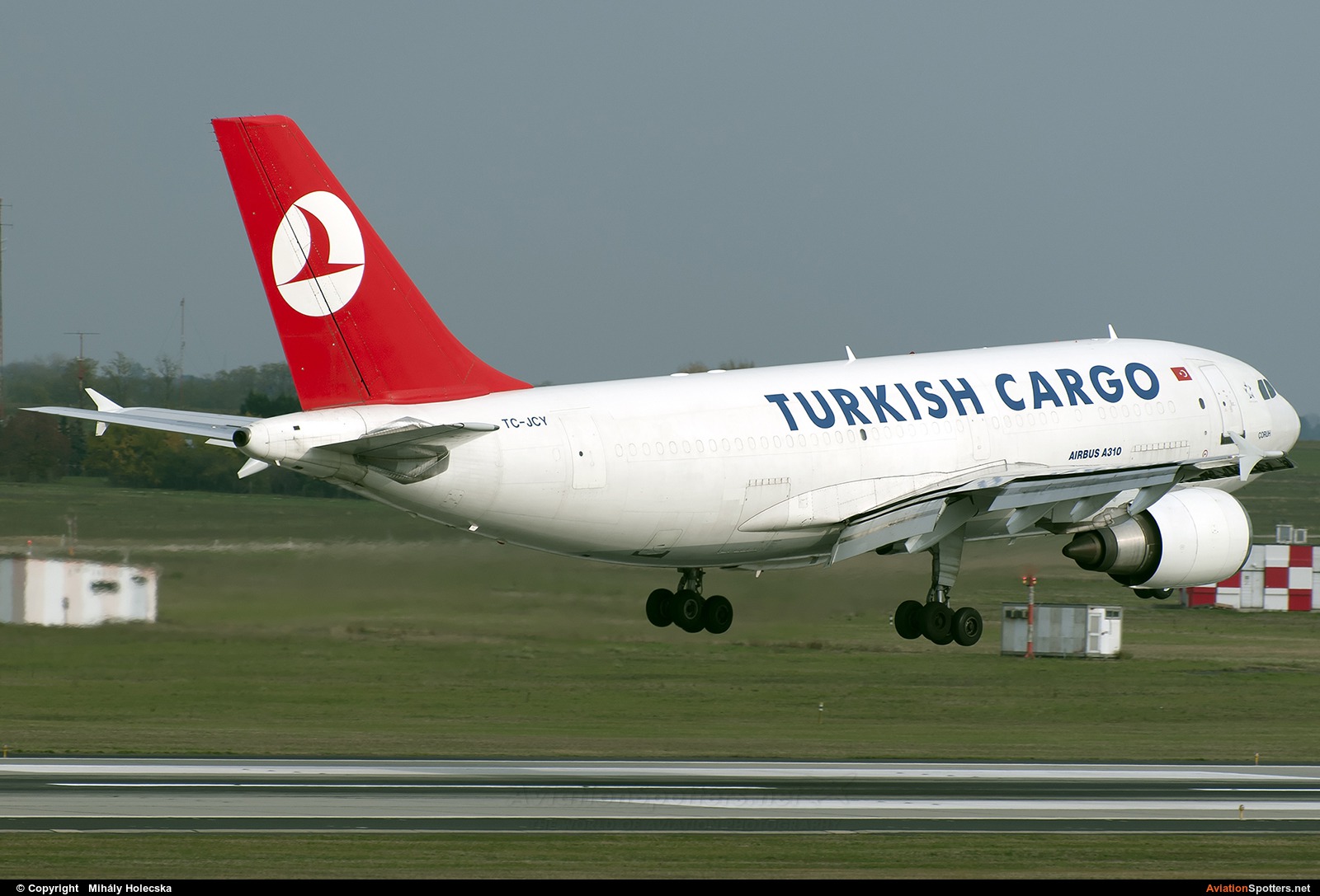 Turkish Airlines Cargo  -  A310F  (TC-JCY) By Mihály Holecska (Misixx)