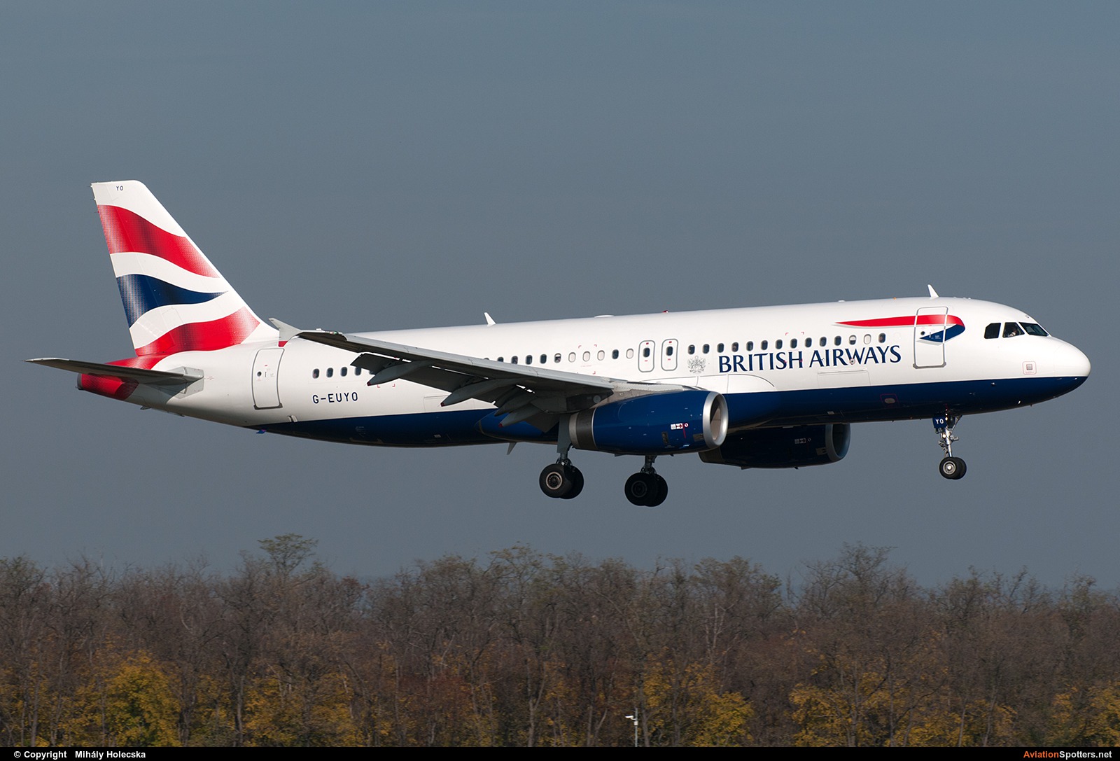 British Airways  -  A320-232  (G-EUYO) By Mihály Holecska (Misixx)