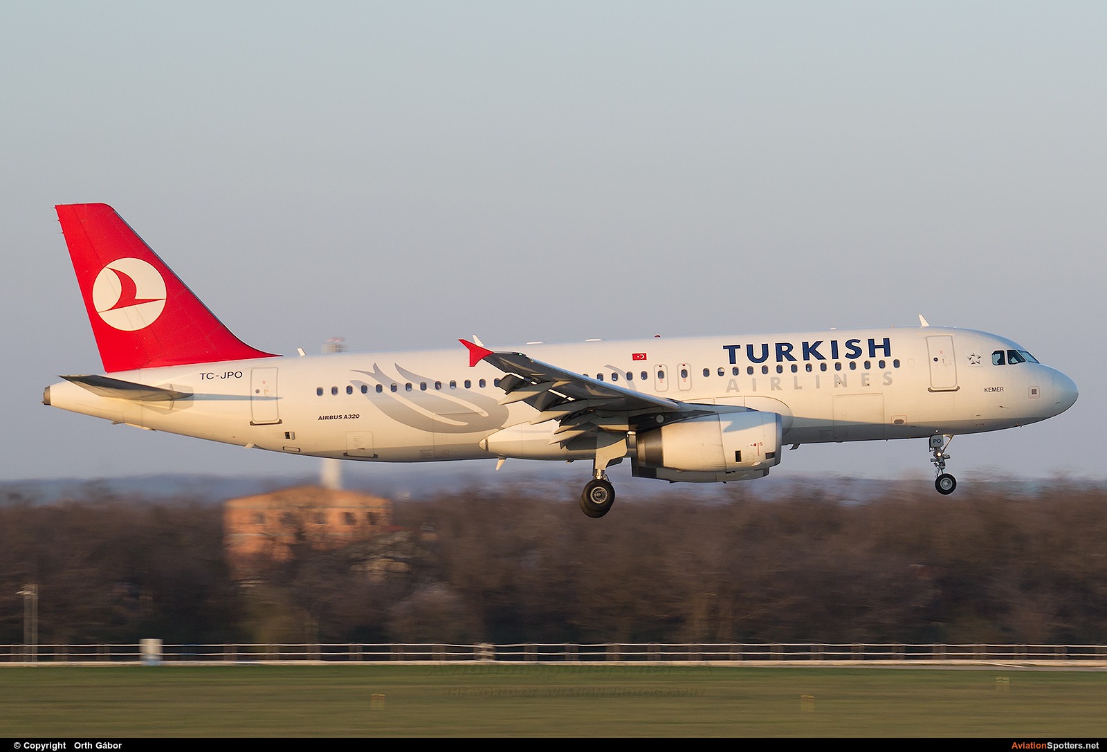 Turkish Airlines  -  A320  (TC-JPO) By Orth Gábor (Roodkop)