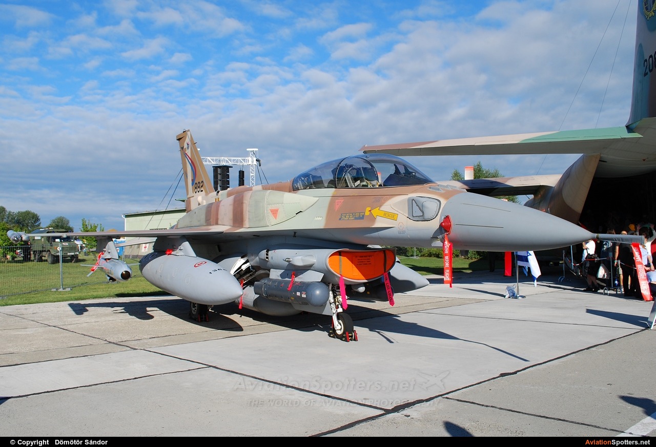 Israel - Defence Force  -  F-16I Sufa  (882) By Dömötör Sándor (mat1899)