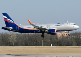 Airbus - A320-214 (VP-BLL) - MesterAron