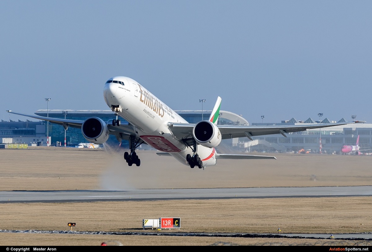 Emirates Airlines  -  777-300ER  (A6-ENF) By Mester Aron (MesterAron)