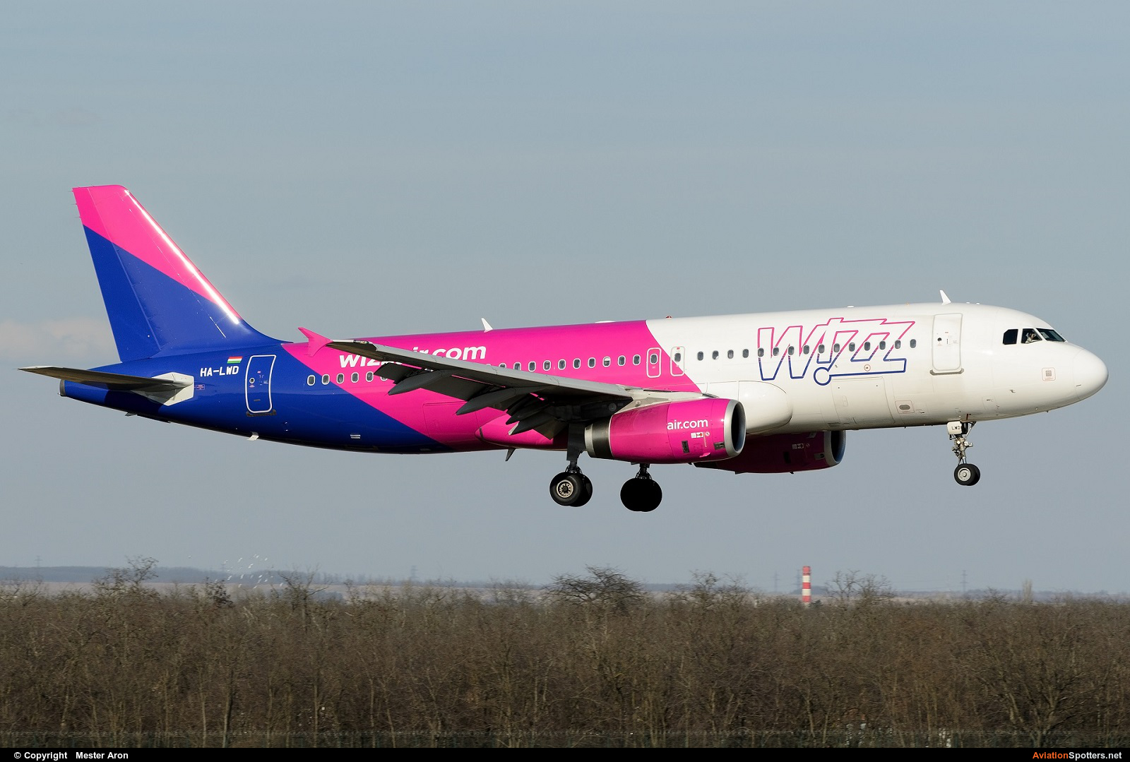 Wizz Air  -  A320  (HA-LWD) By Mester Aron (MesterAron)