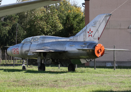 Mikoyan-Gurevich - MiG-21U (1319) - szuh jozsef