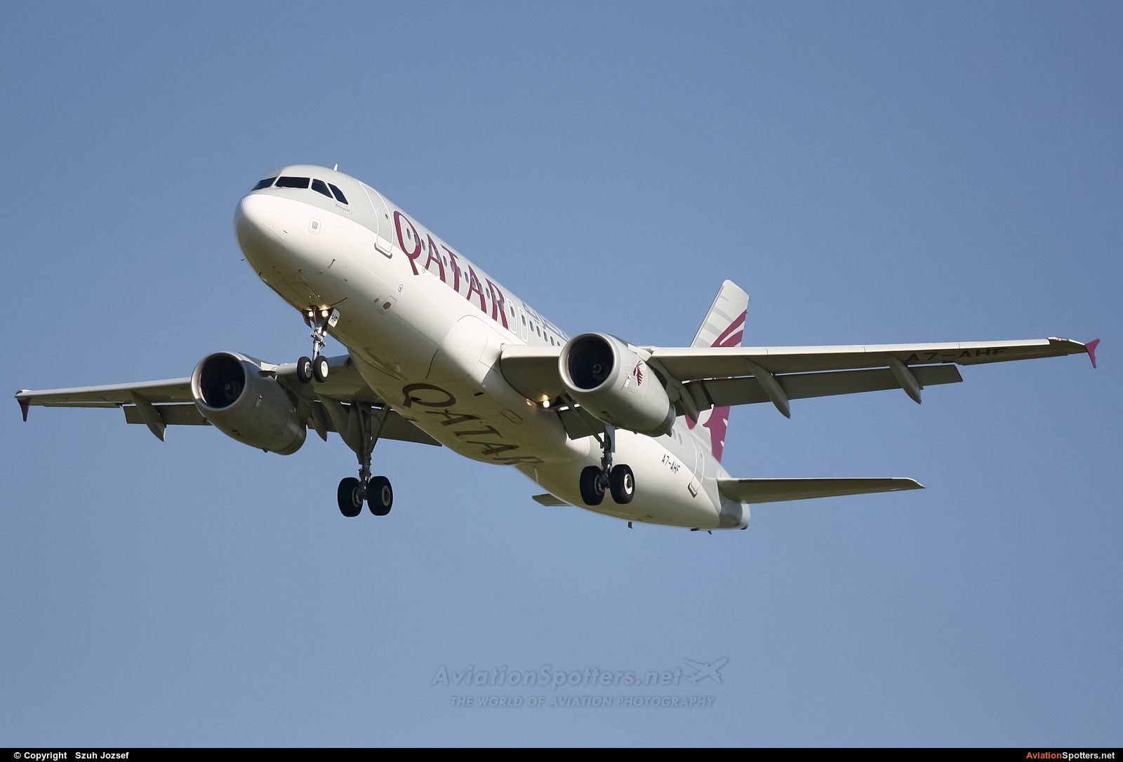 Qatar Airways  -  A320  (A7-AHF) By Szuh Jozsef (szuh jozsef)