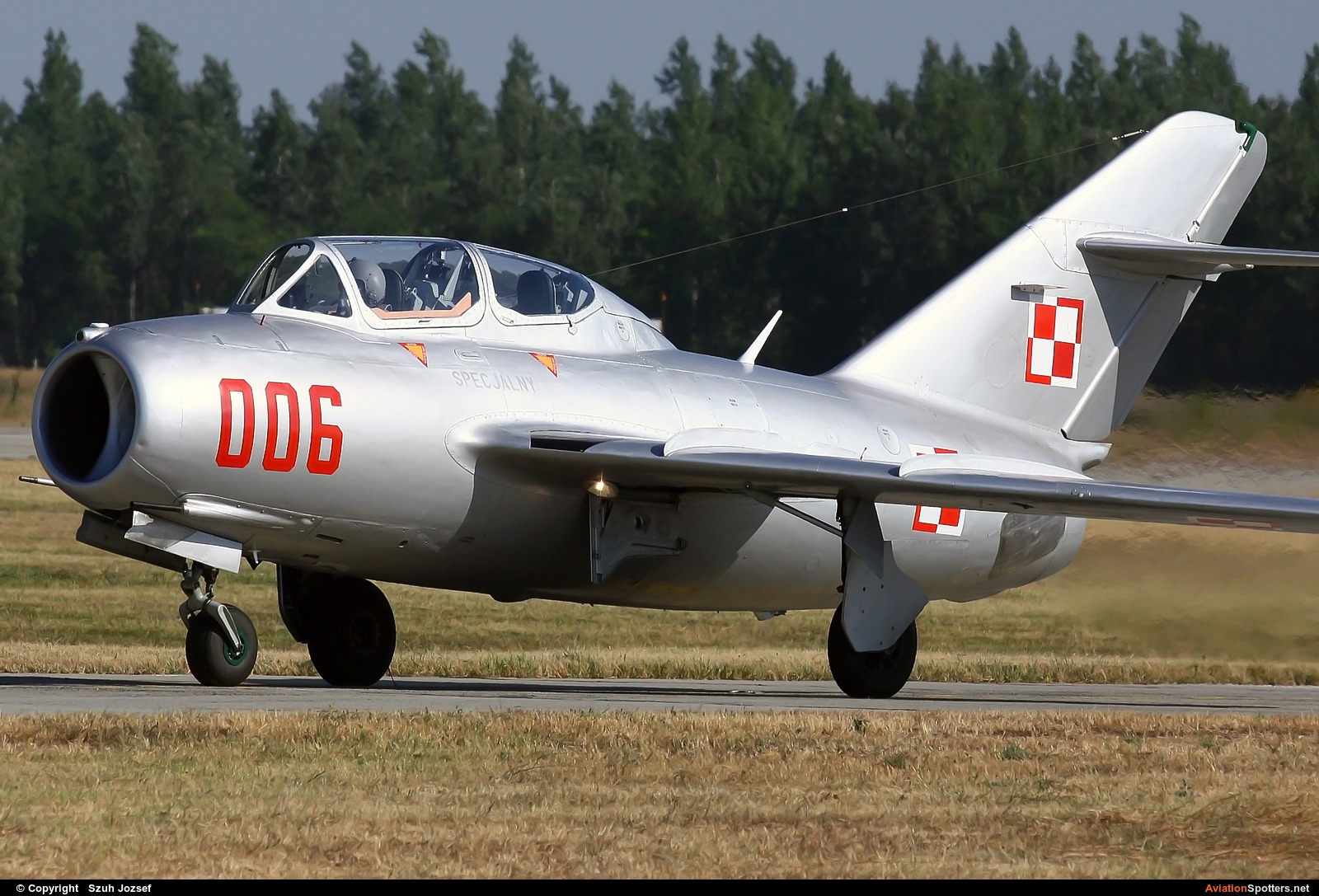 Private  -  MiG-15 UTI  (SP-YNZ) By Szuh Jozsef (szuh jozsef)