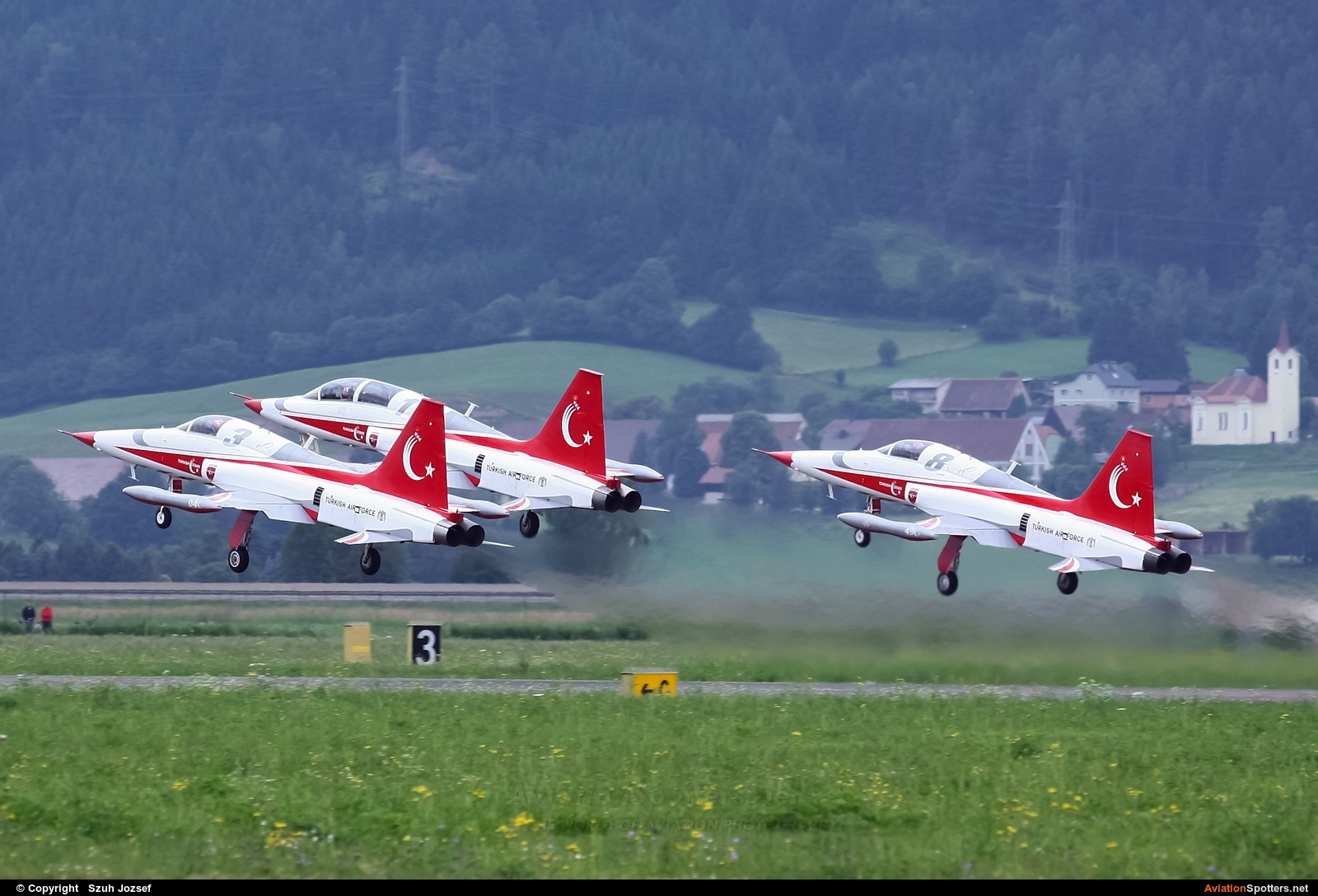 Turkey - Air Force : Turkish Stars  -  NF-5A  (70-3004) By Szuh Jozsef (szuh jozsef)