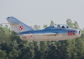 Mikoyan-Gurevich - MiG-15 UTI (SP-YNZ) - Spawn