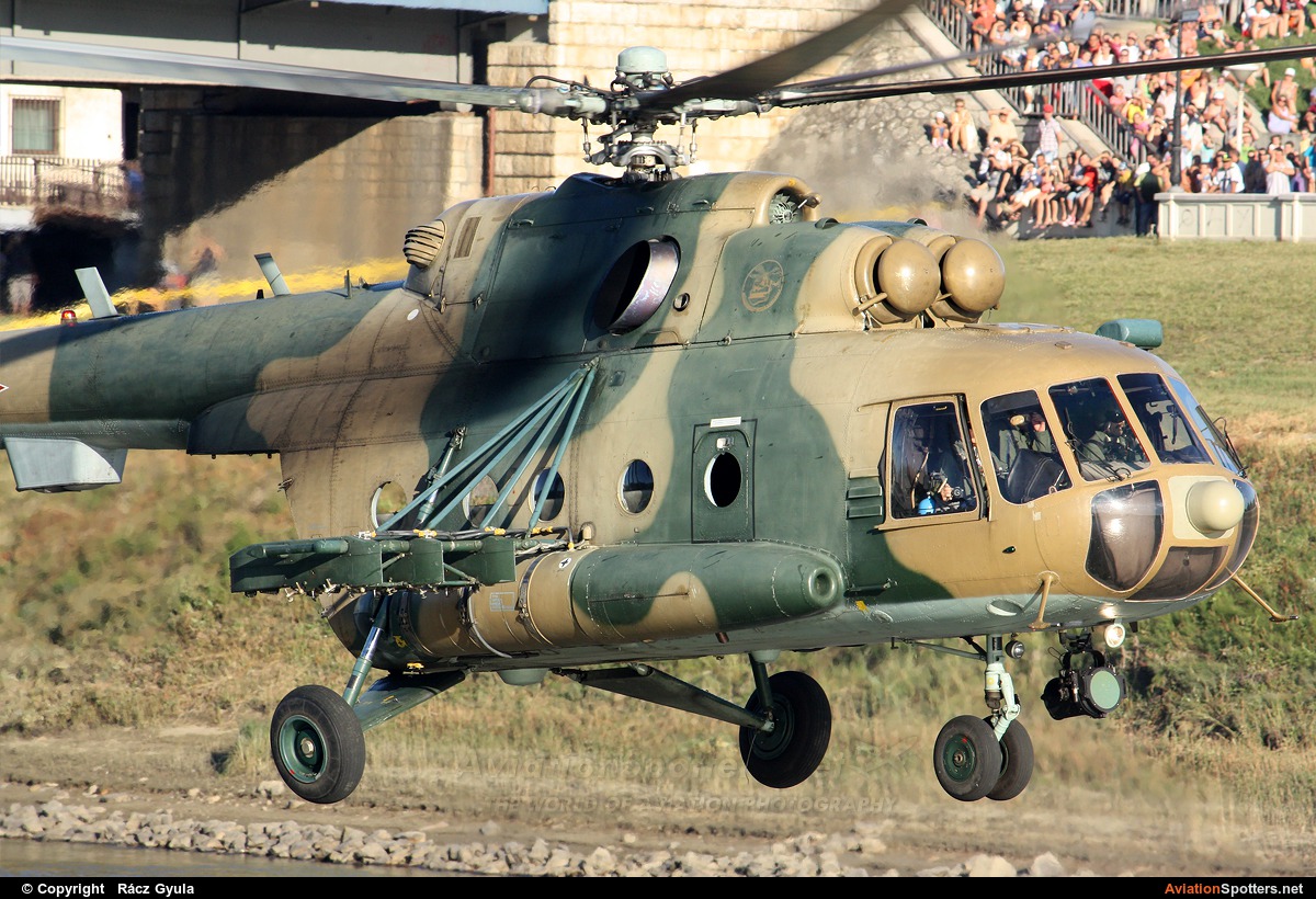 Hungary - Air Force  -  Mi-17  (705) By Rácz Gyula (Spawn)