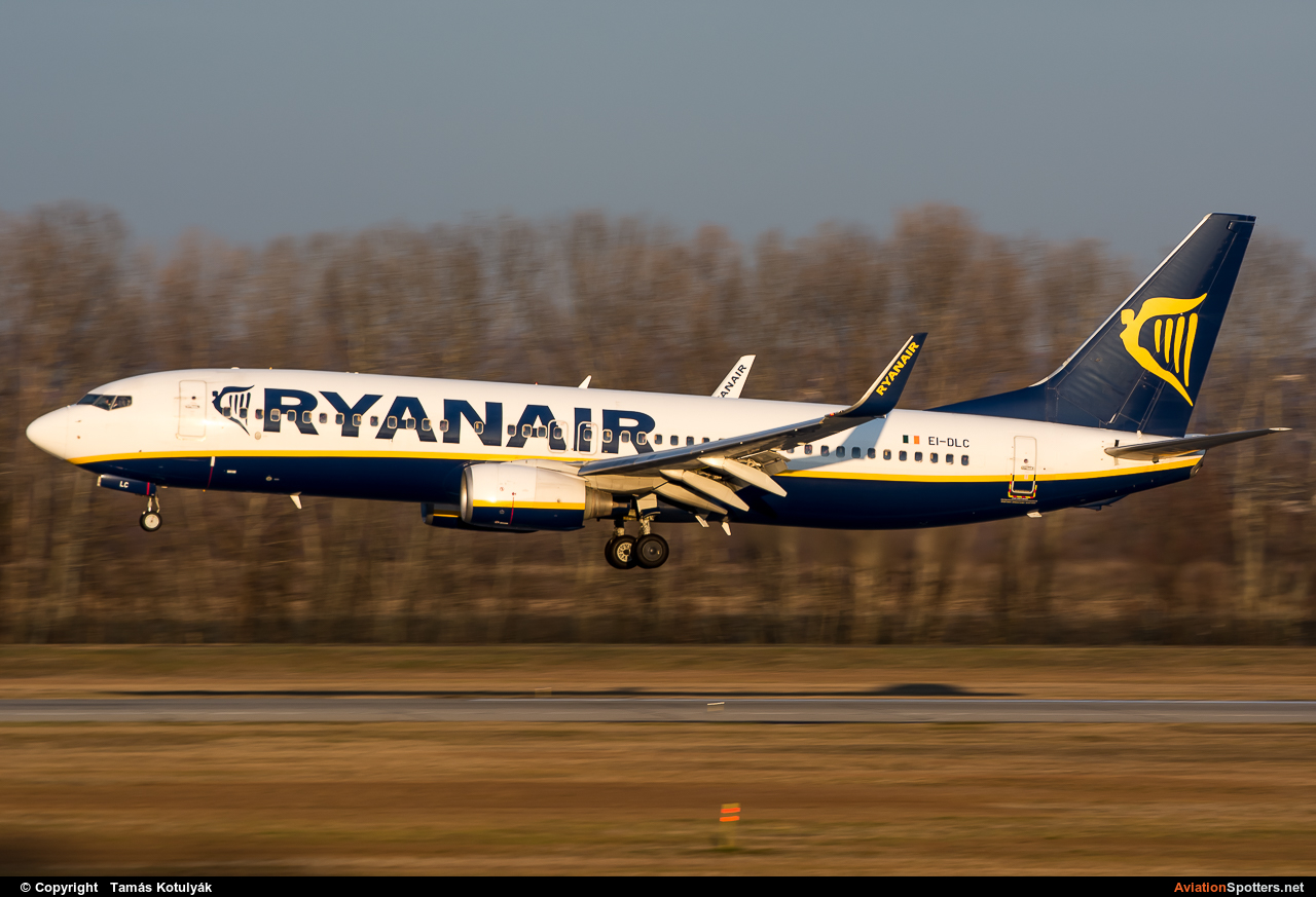 Ryanair  -  737-8AS  (EI-DCL) By Tamás Kotulyák (TAmas)