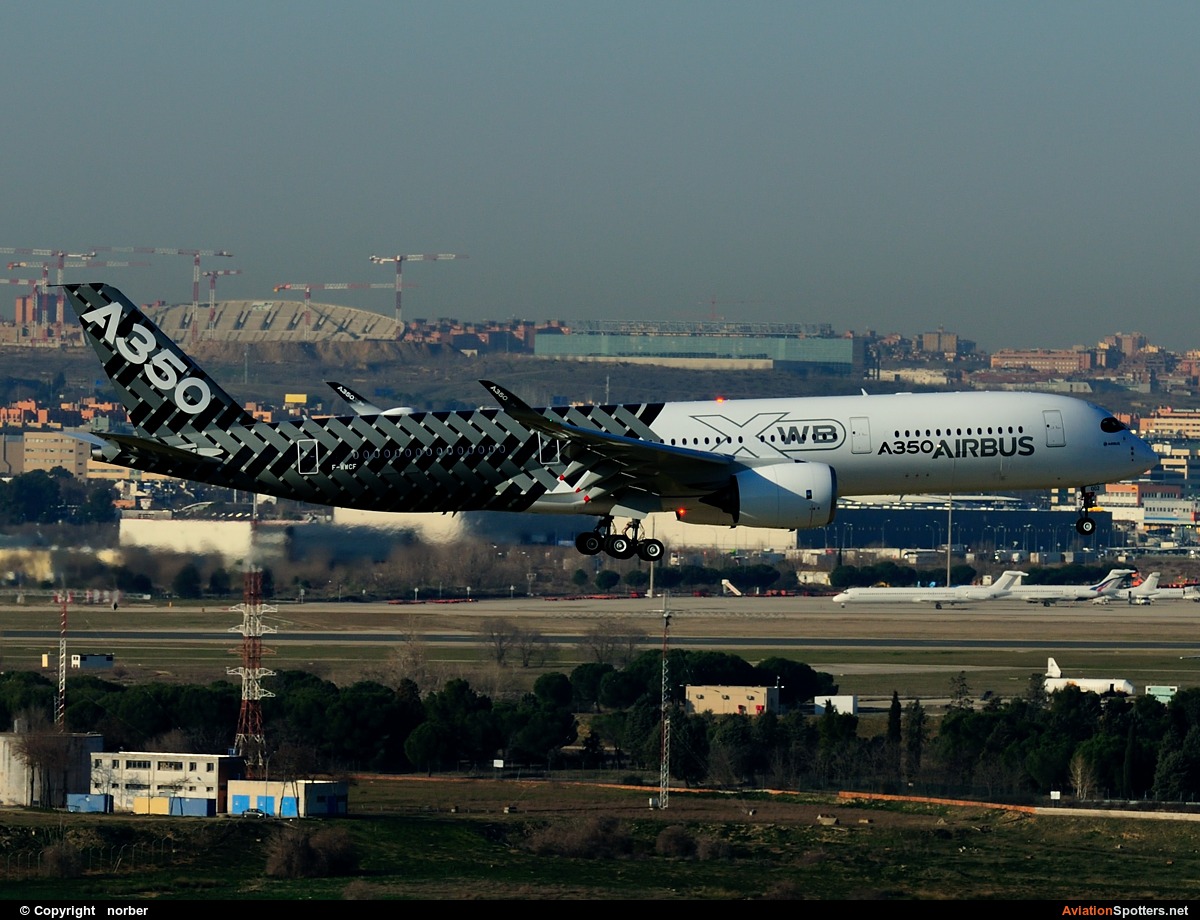 Airbus Industrie  -  A350-900  (F-WWCF) By norber (norber)