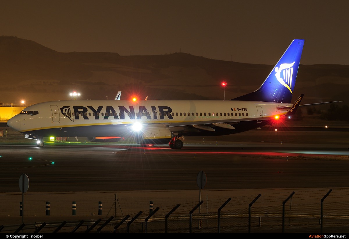 Ryanair  -  737-8AS  (EI-FEG) By norber (norber)