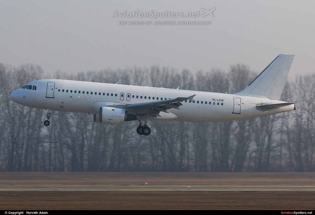 Smart Lynx Airlines  -  A320-233  (YL-LCN) By Horvath Adam (odin7602)