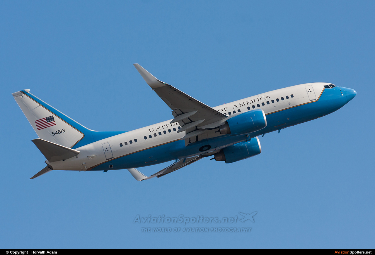 USA - Air Force  -  C-40C  ( 05-4613) By Horvath Adam (odin7602)