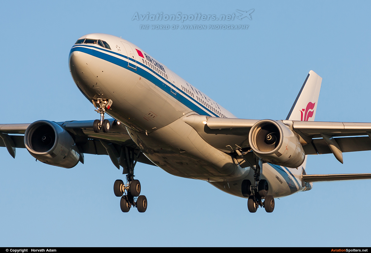 Air China  -  A330-243  (B-6090) By Horvath Adam (odin7602)