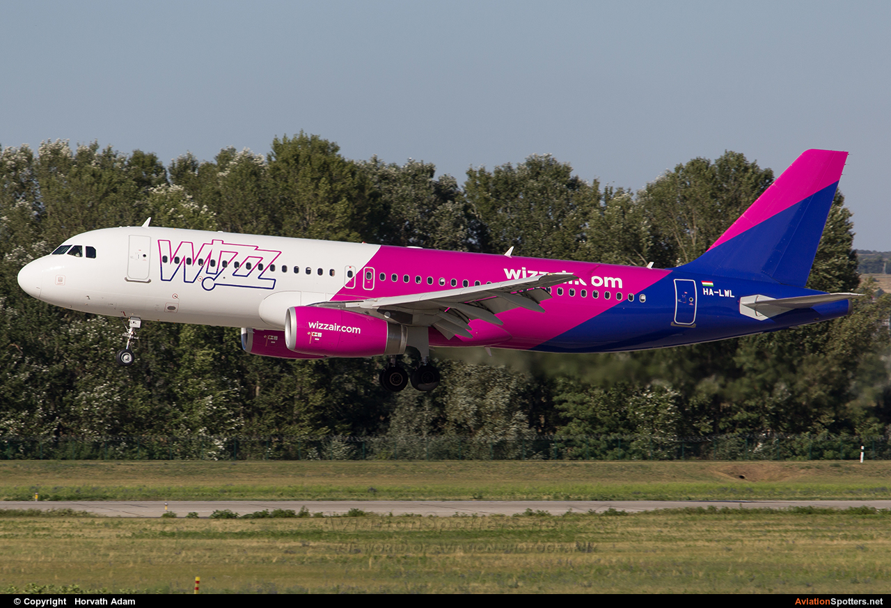 Wizz Air  -  A320-232  (HA-LWL) By Horvath Adam (odin7602)