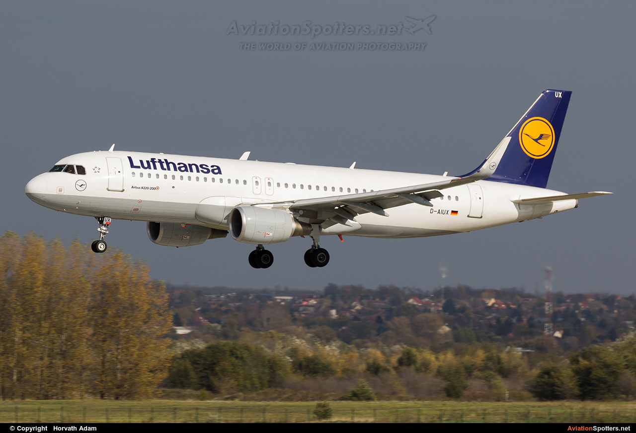 Lufthansa  -  A320-214  (D-AIUX) By Horvath Adam (odin7602)