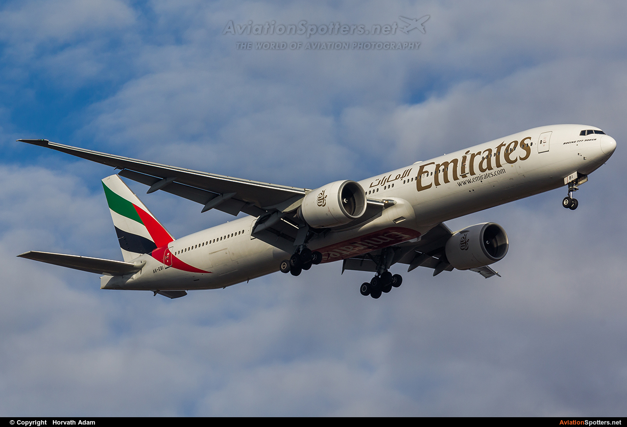 Emirates Airlines  -  777-300ER  (A6-EBI) By Horvath Adam (odin7602)