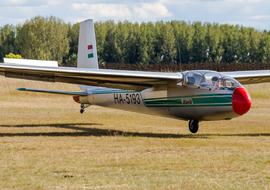 LET - L-13 Blaník (all models) (HA-5193) - ptolnai