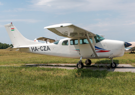 Cessna - 206 Stationair (all models) (HA-CZA) - ptolnai
