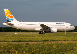 Airbus - A320-214 (9A-BTK) - ptolnai