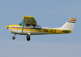 Cessna - 172 Skyhawk (all models except RG) (HA-SLE) - ptolnai