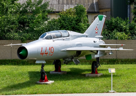 Mikoyan-Gurevich - MiG-21UM (4419) - ptolnai