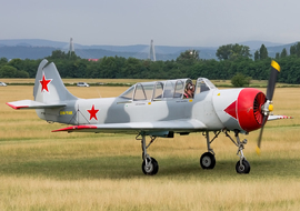 Yakovlev - Yak-52 (OM-YAK) - ptolnai