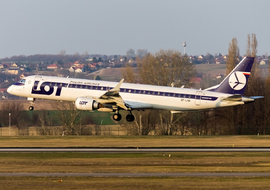 Embraer - 195LR (SP-LNA) - ptolnai