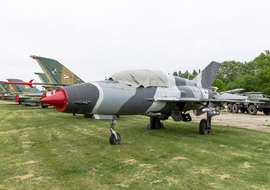 Mikoyan-Gurevich - MiG-21UM (086) - ptolnai