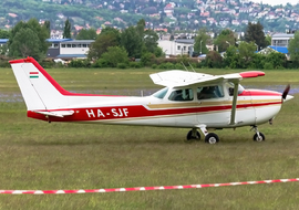 Cessna - 172 Skyhawk (all models except RG) (HA-SJF) - ptolnai