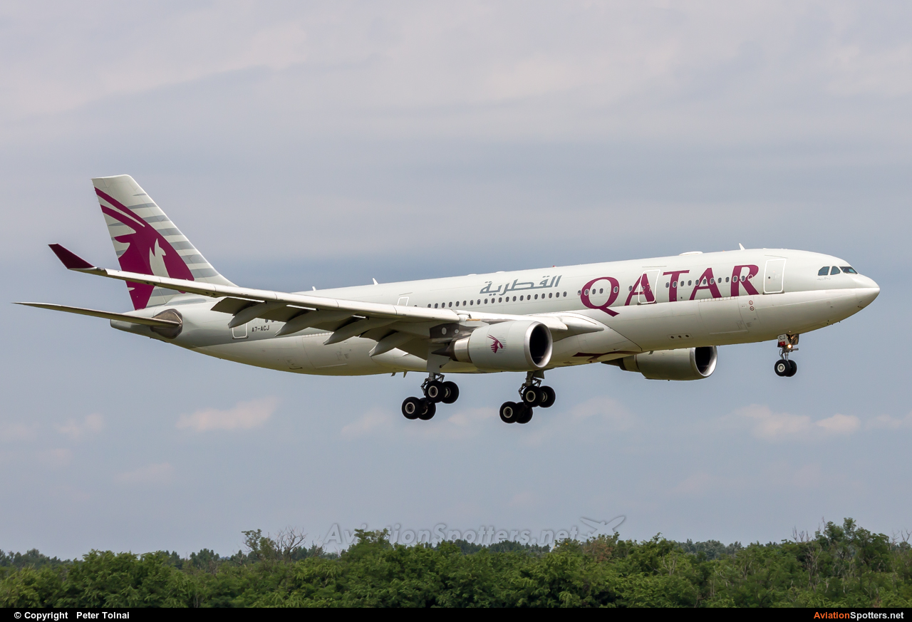 Qatar Airways  -  A330-200  (A7-ACJ) By Peter Tolnai (ptolnai)
