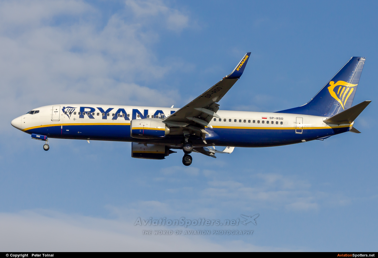 Ryanair  -  737-800  (SP-RSO) By Peter Tolnai (ptolnai)