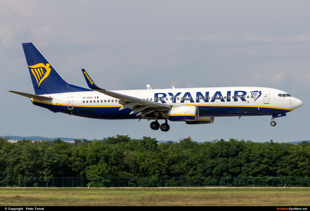 Ryanair  -  737-8AS  (EI-DCH) By Peter Tolnai (ptolnai)