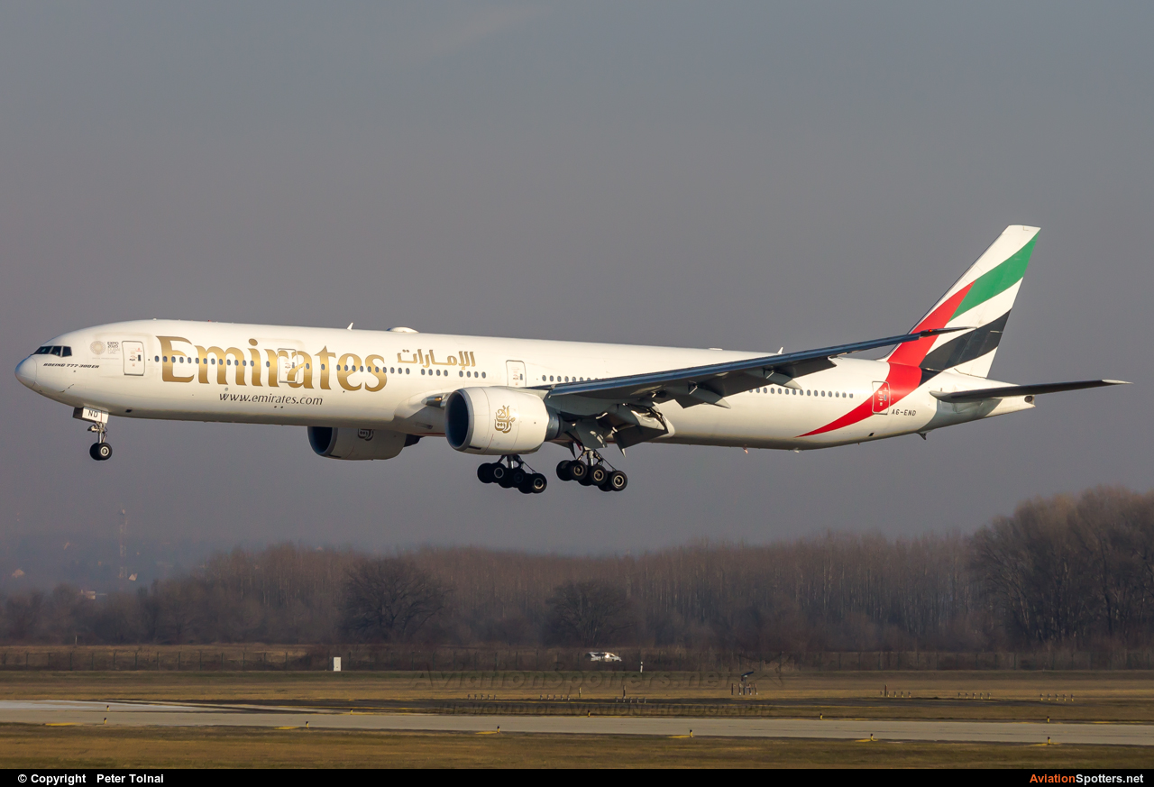 Emirates Airlines  -  777-300ER  (A6-END) By Peter Tolnai (ptolnai)
