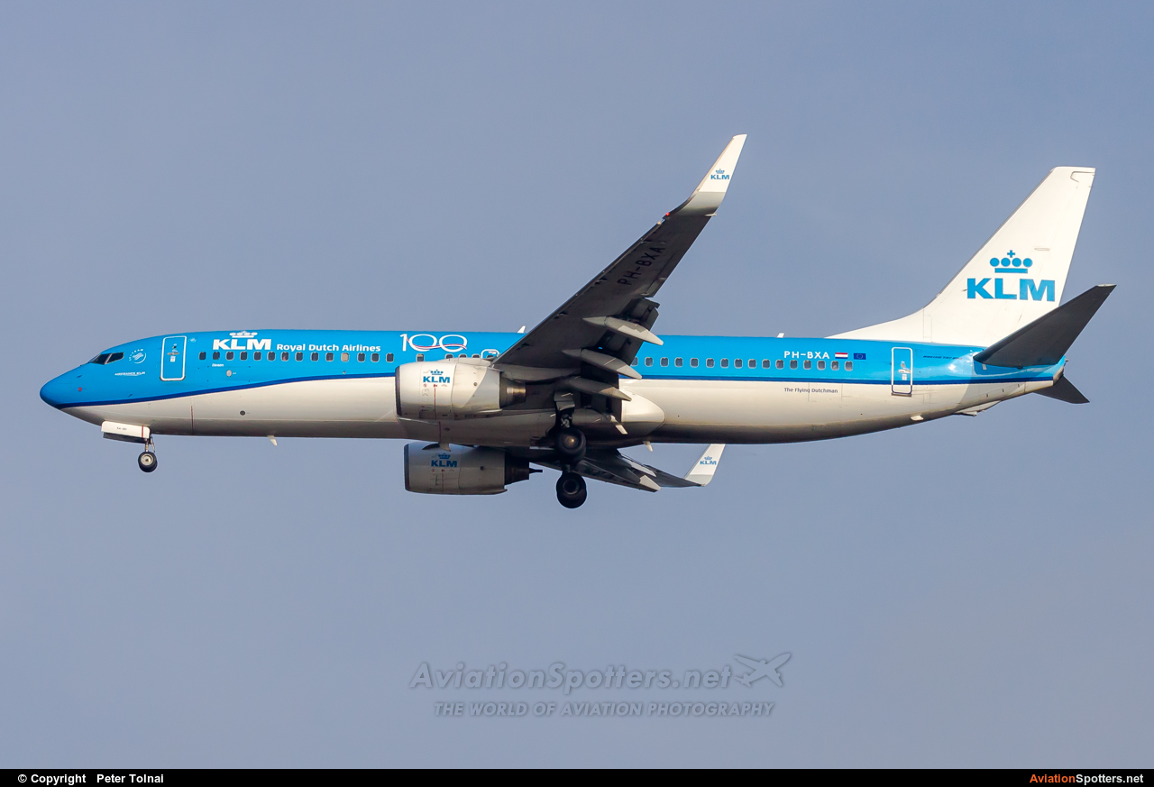 KLM  -  737-800  (PH-BXA) By Peter Tolnai (ptolnai)