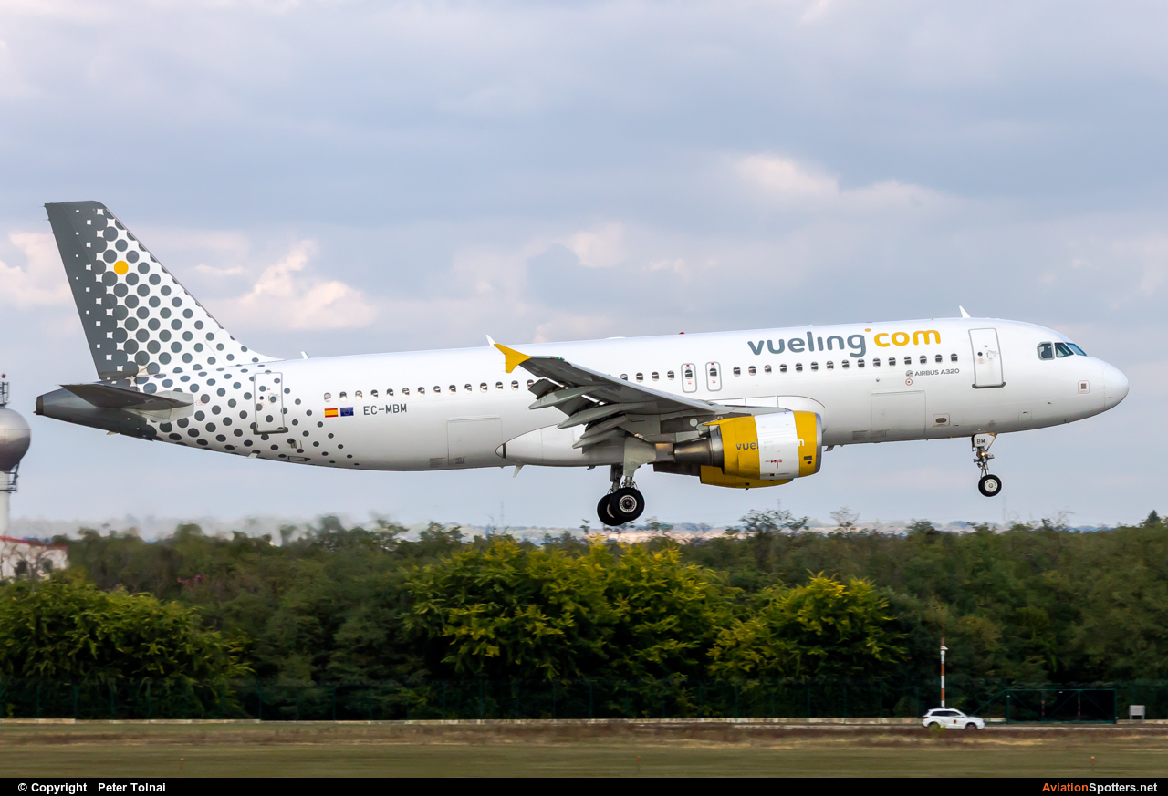 Vueling Airlines  -  A320-232  (EC-MBM) By Peter Tolnai (ptolnai)