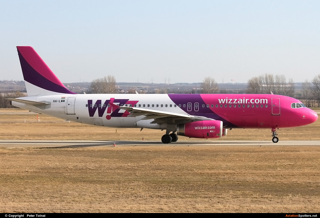 Wizz Air  -  A320-232  (HA-LWM) By Peter Tolnai (ptolnai)