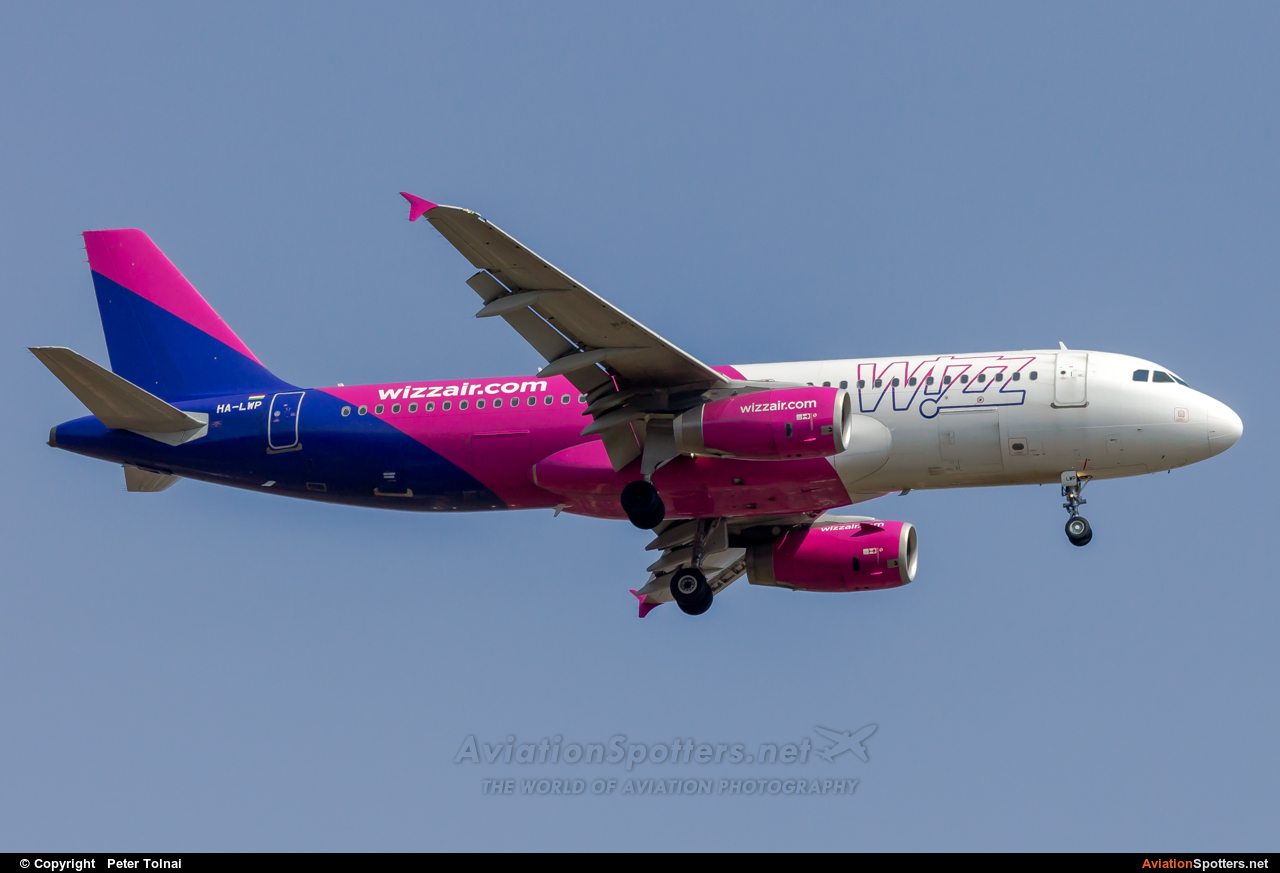 Wizz Air  -  A320-232  (HA-LWP) By Peter Tolnai (ptolnai)