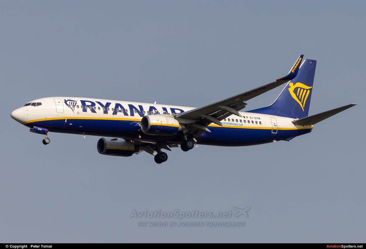 Ryanair  -  737-8AS  (EI-DYM) By Peter Tolnai (ptolnai)