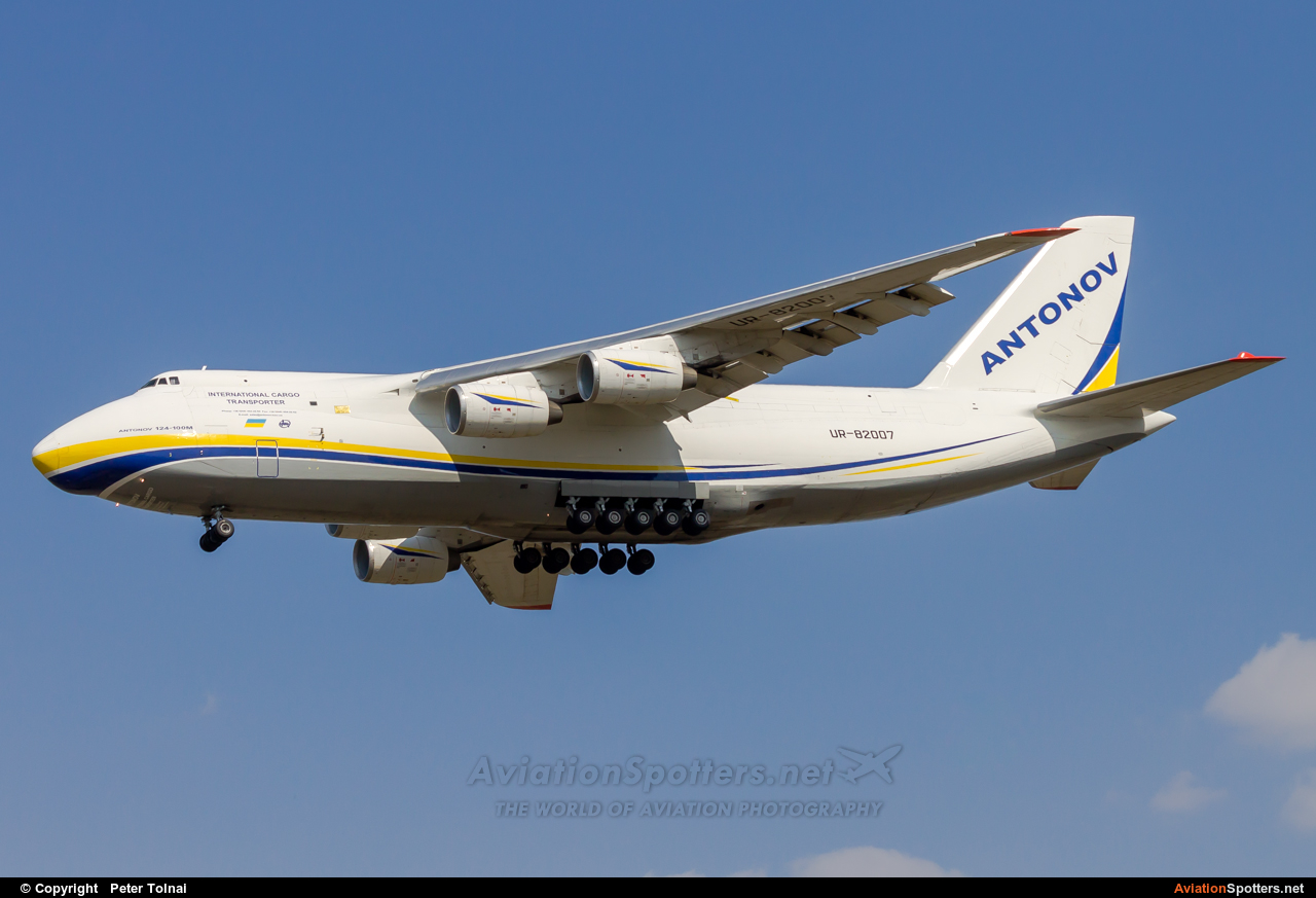 Antonov Design Bureau  -  An-124  (UR-82007) By Peter Tolnai (ptolnai)