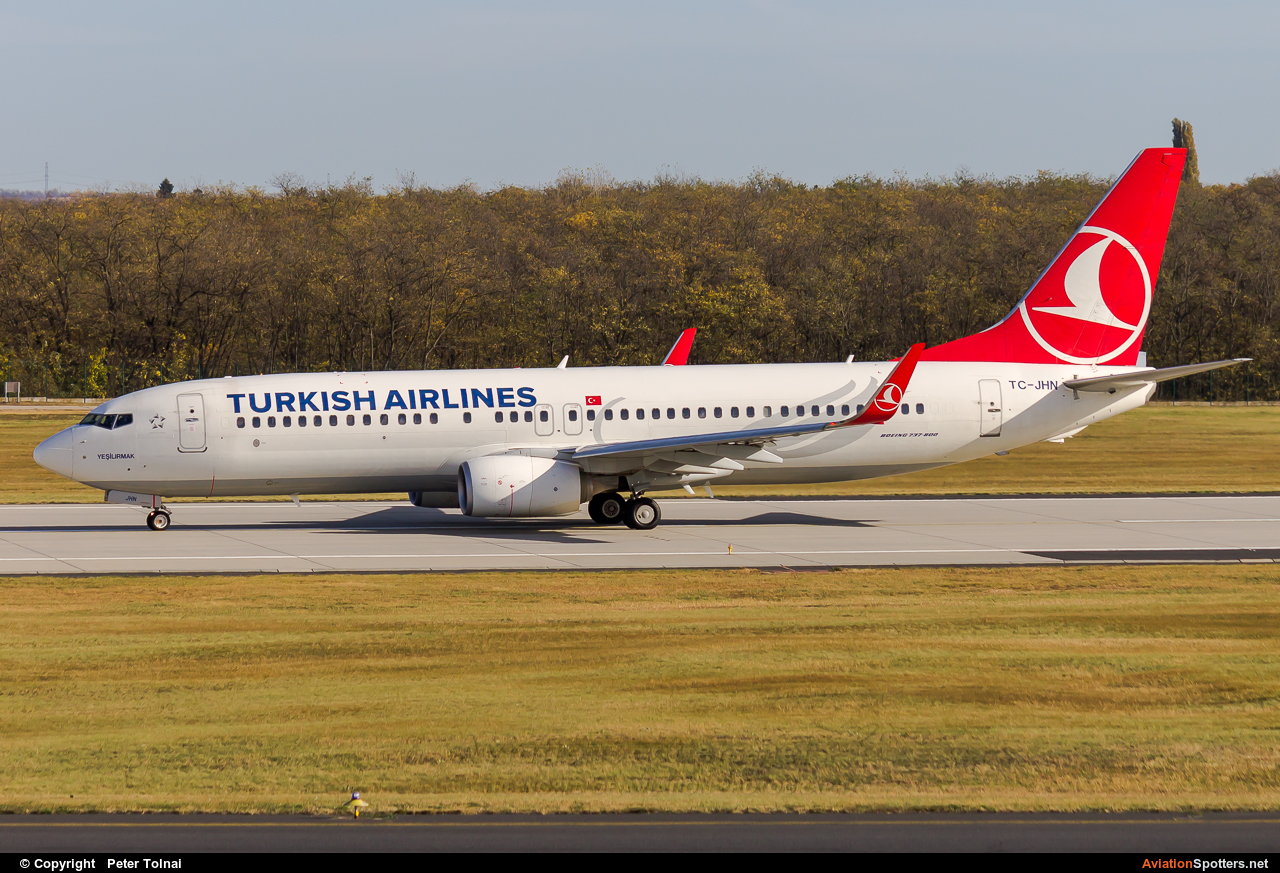 Turkish Airlines  -  737-800  (TC-JHN) By Peter Tolnai (ptolnai)